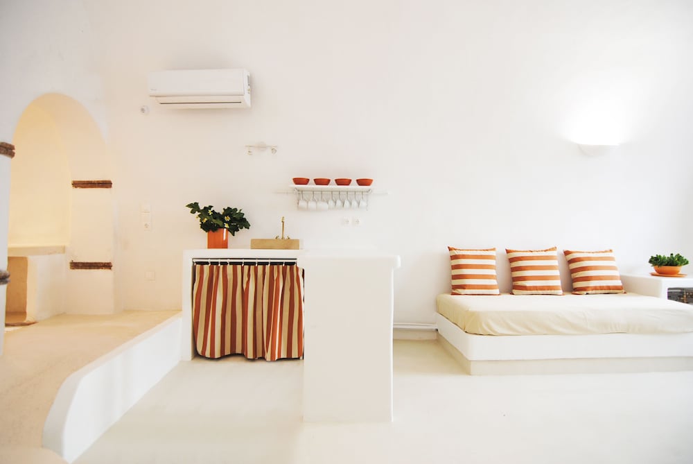 Фото White Grape Suites