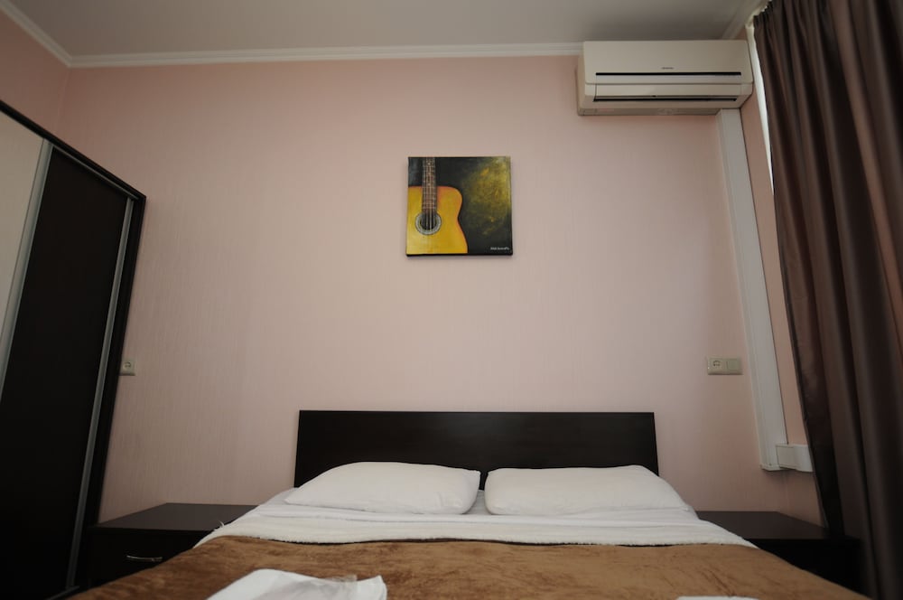 Фото White House Hotel