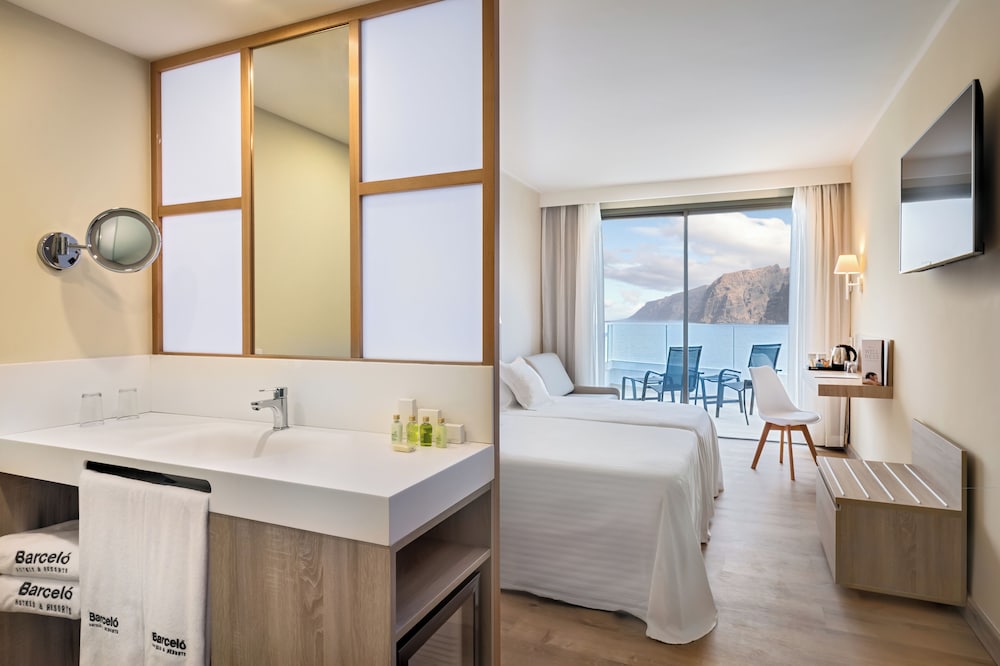 Фото Barceló Santiago