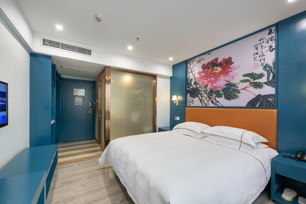 Фото YiWU Best Hotel