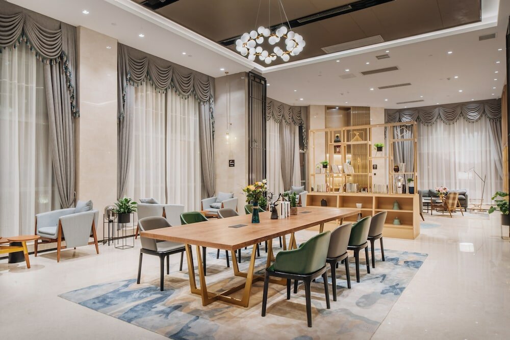 Фото Atour Hotel Lugu Changsha