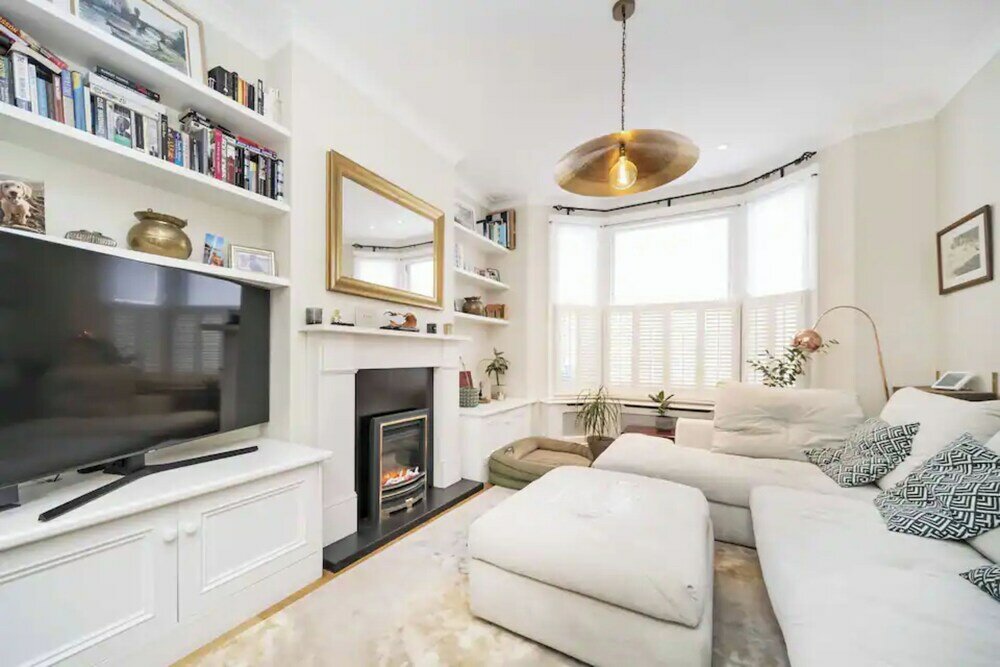 Фото Modern & Luminous 3bd Family Home - Fulham