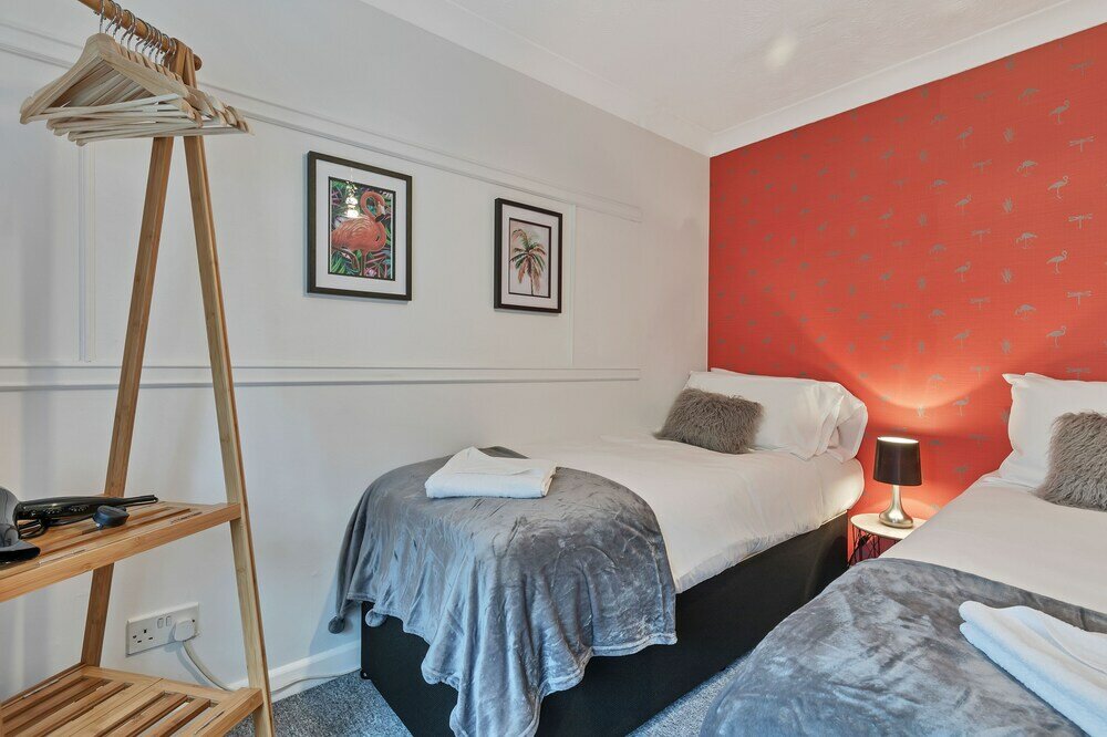 Фото Seabright Townhouse by My Getaways Parking for one car