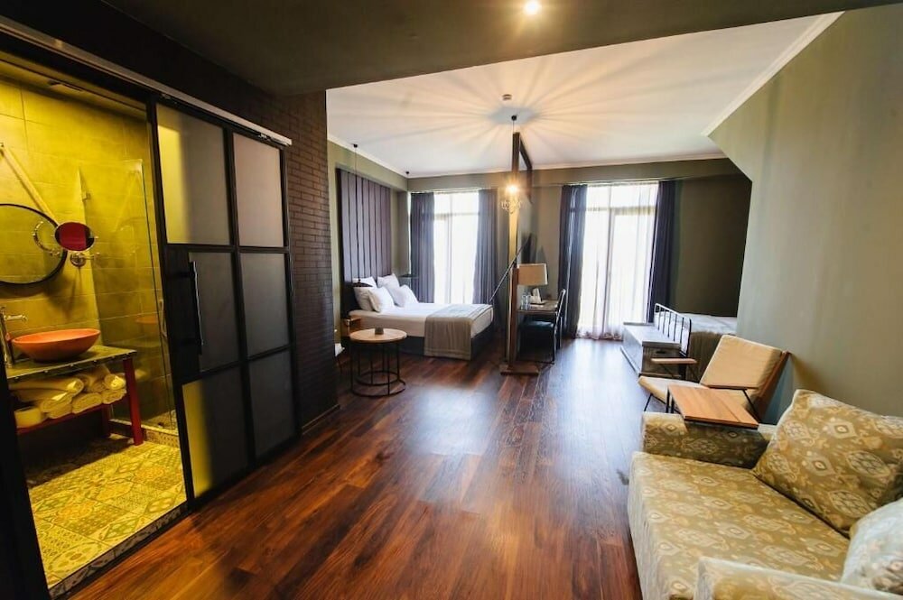 Фото Boulevardside