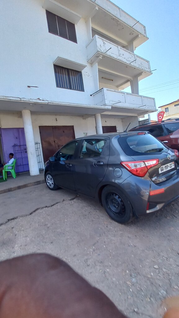 Auto parts and auto goods store Miemiecode, Accra, photo