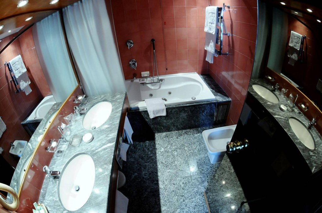 Фото 81768024439