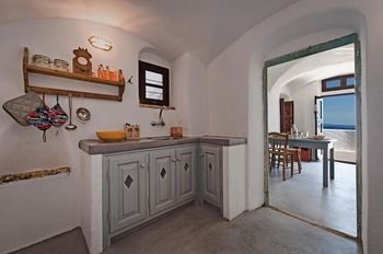 Фото Skala Cave by Thireon