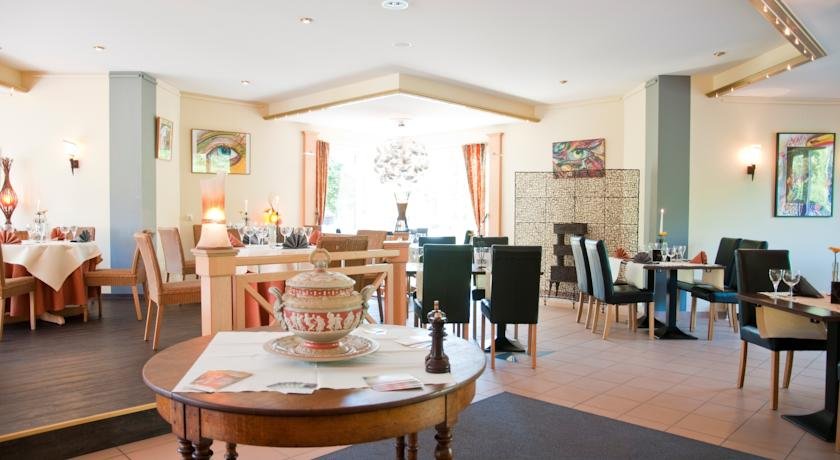 Фото Hotel Saarpark