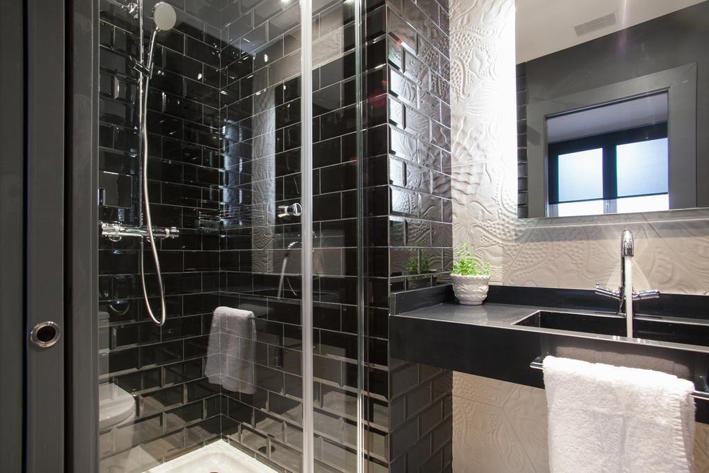 Фото Godó Luxury Apartment Passeig de Gracia