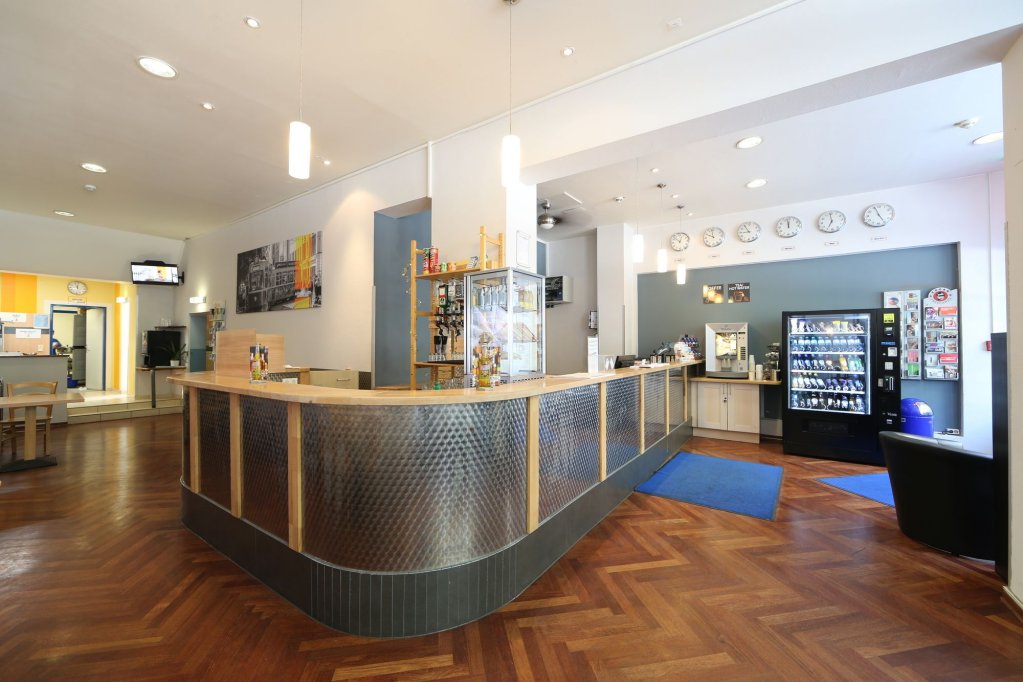 Фото A&o Muenchen Hauptbahnhof