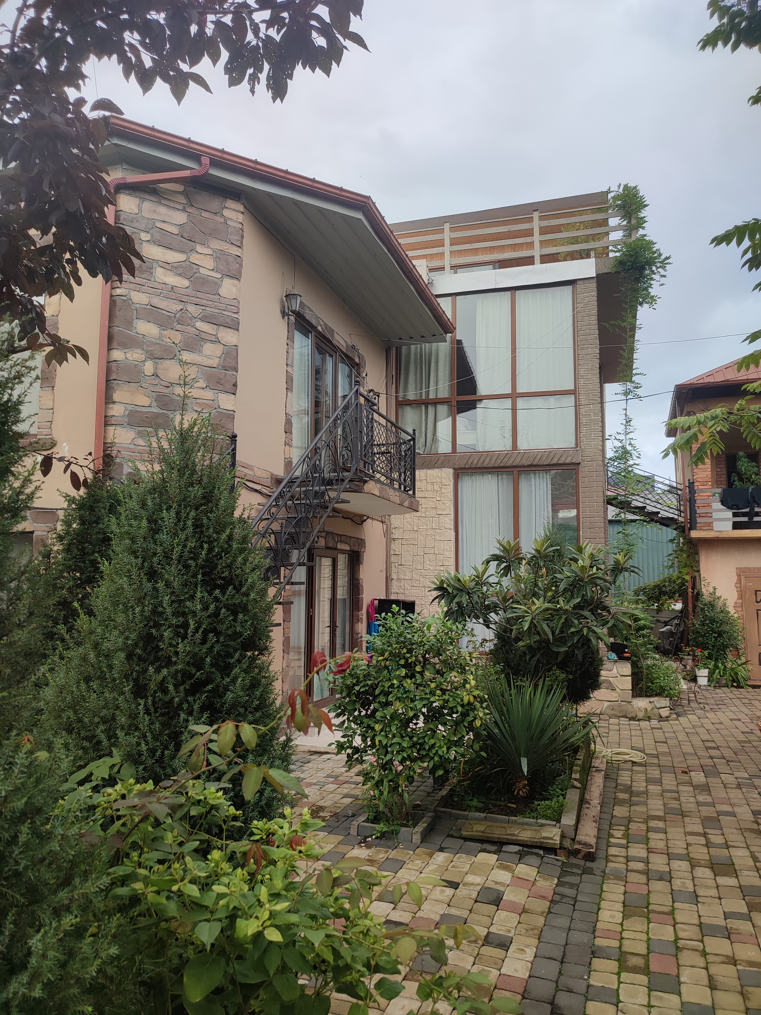 Фото Гостевой дом Батуми Wonderland