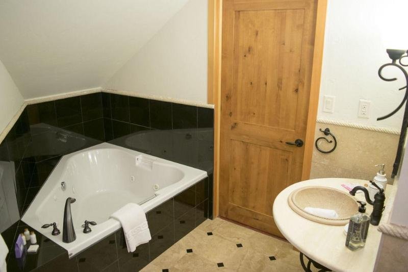 Фото Grande Rockies Resort - Bellstar Hotels & Resorts