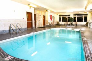 Гостиница Holiday Inn Hotel & x26; Suites-West Edmonton