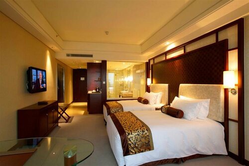 Внешний вид отеля Haiwaihai Crown Hotel в Мааньшани, фото 2