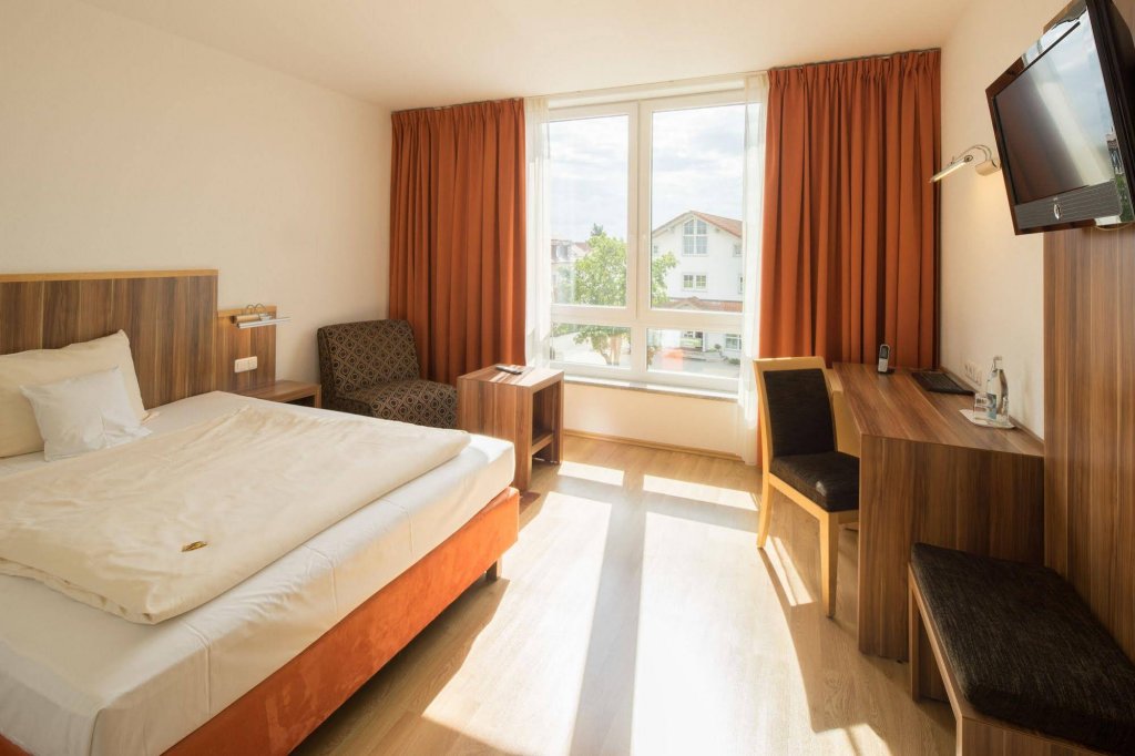 Фото Hotel Meridian - Landshut