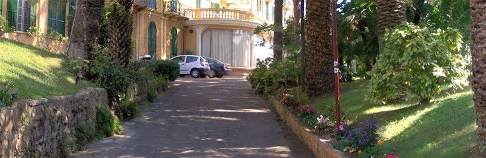 Фото Grand Hotel Londra