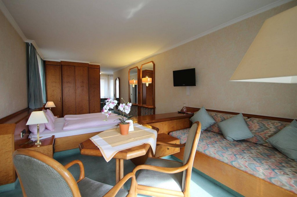 Фото Hotel Am Kurpark