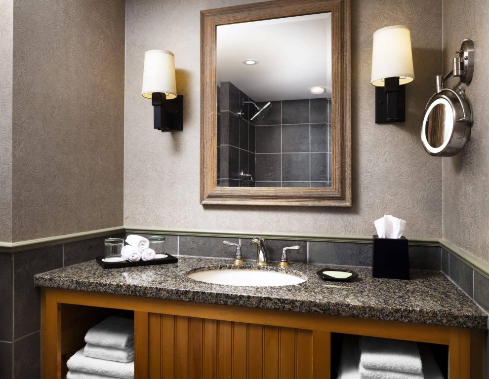 Фото The Westin by LaTour