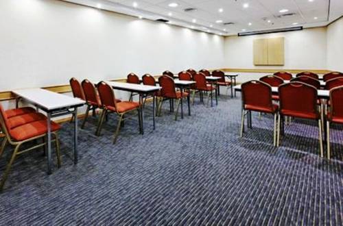 Фото Holiday Inn Express Puerto Madero