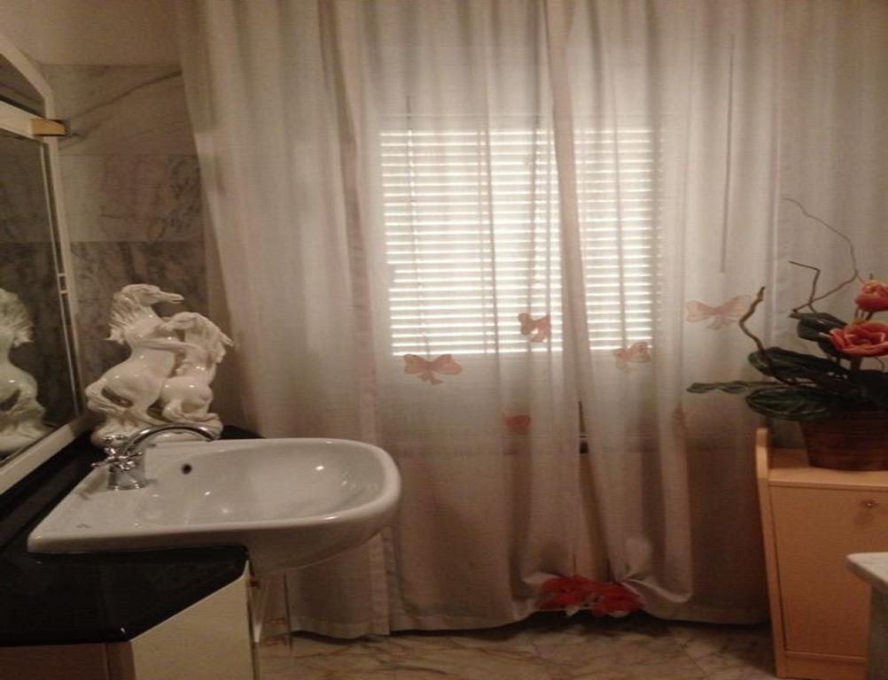 Фото Lucilla's World B&b