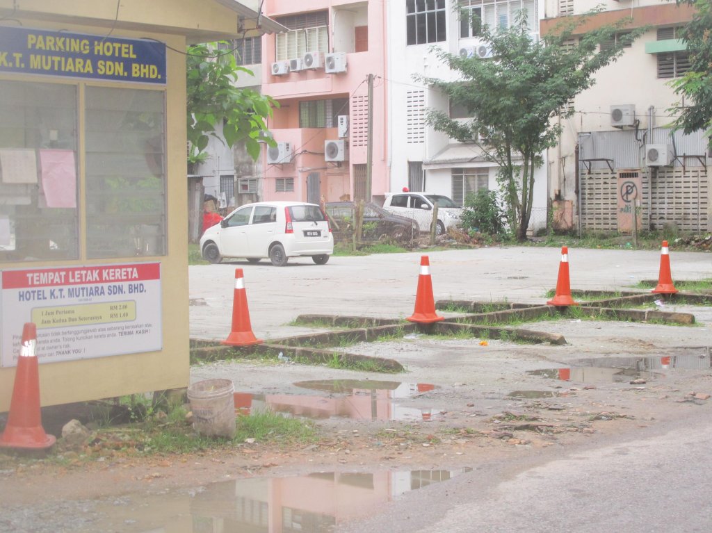 Фото Hotel K. T. Mutiara