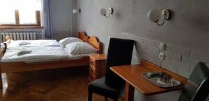 Hotel Azyl (ul. Chopina 45,66-400 Gorzow Wielkopolski,), hotel