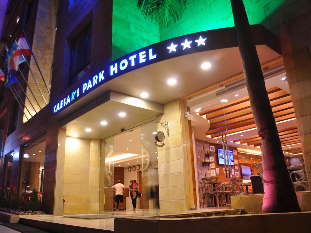 Фото отеля 2