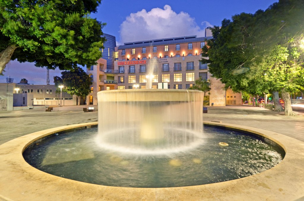 Фото отеля 2