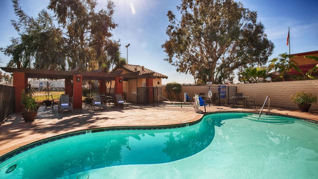 Фото Best Western Americana Inn