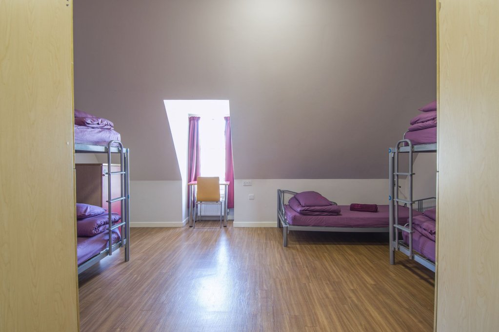 Фото a&o Edinburgh City