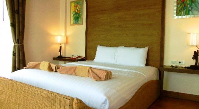 Фото The Red Balcony Inn