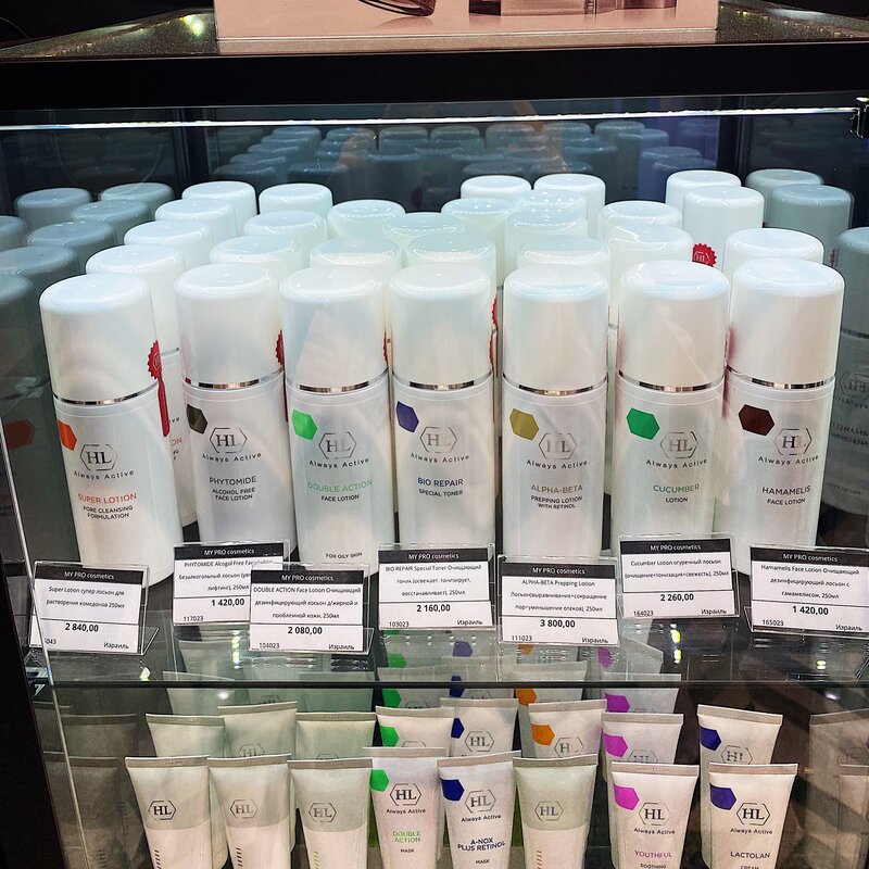 витрина профессиональной косметики для волос