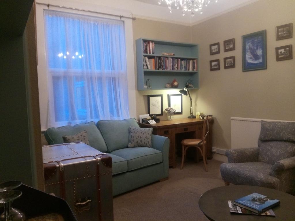 Фото Emsley Guest House