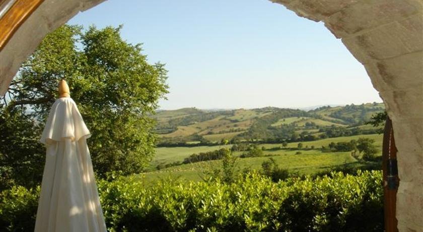 Фото Tenuta Fattoria Vecchia