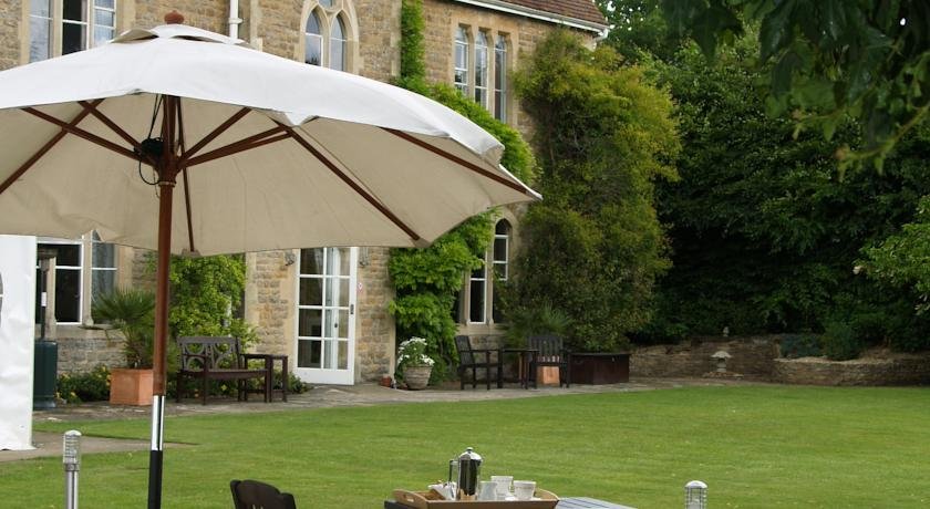 Фото Fallowfields Country House Hotel