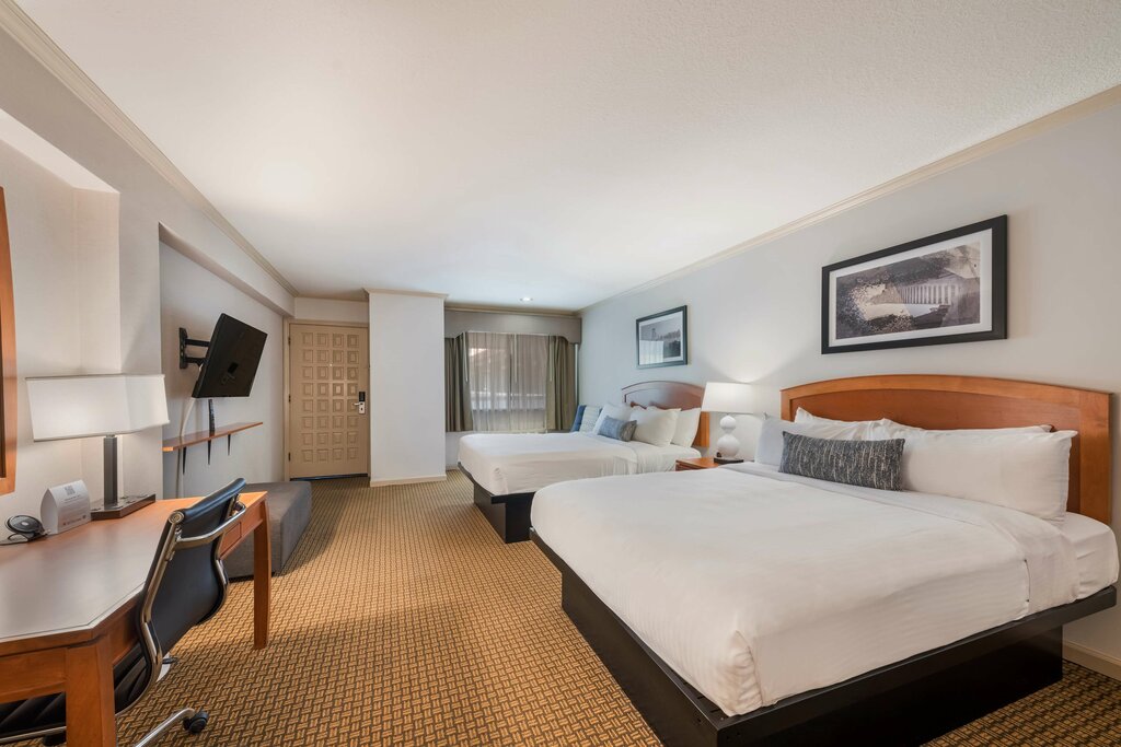 Hotel SureStay Plus Hotel by Best Western Mountain View, , foto
