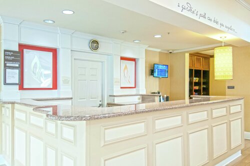 Гостиница Hilton Garden Inn New Orleans Airport в Кеннере