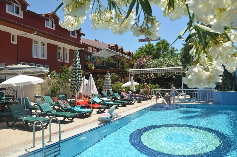Гостиница Tonoz Beach Hotel в Олюденизе