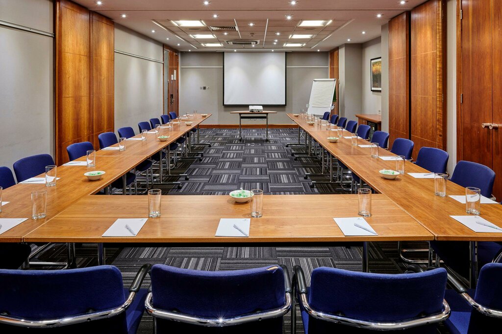 Hotel Holiday Inn High Wycombe M40, England, photo