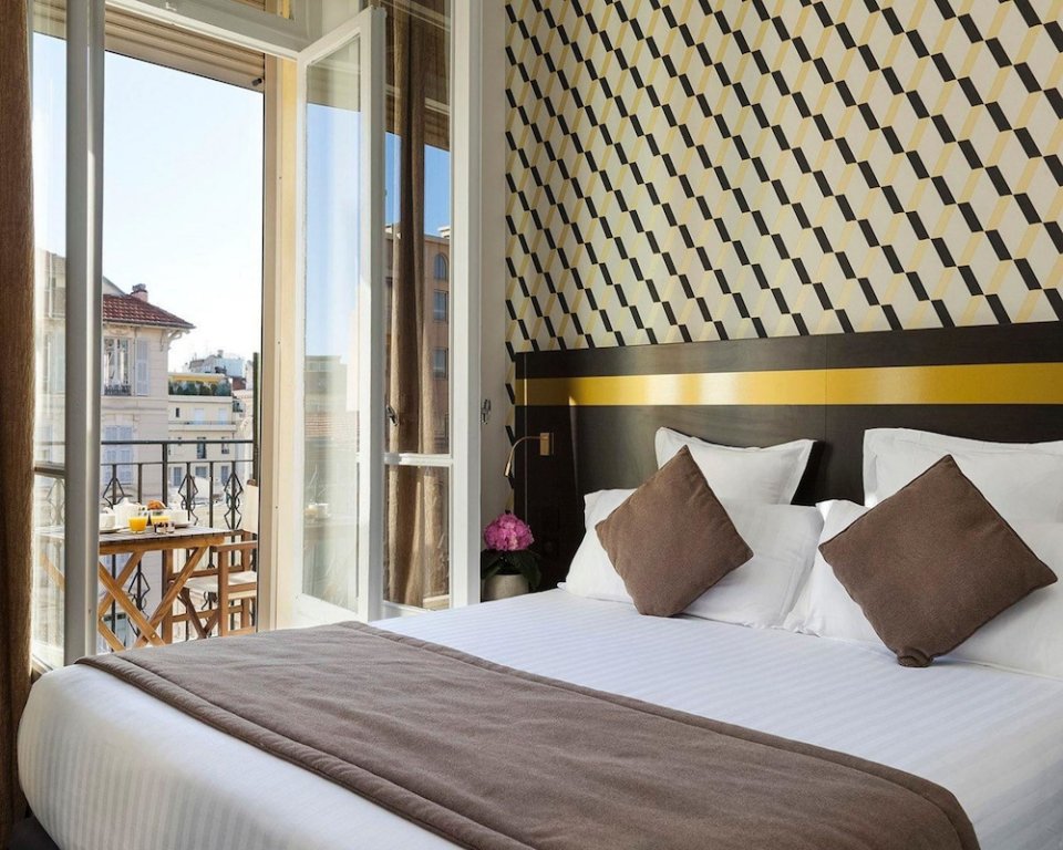 Фото Le Soleia by Inwood Hotels