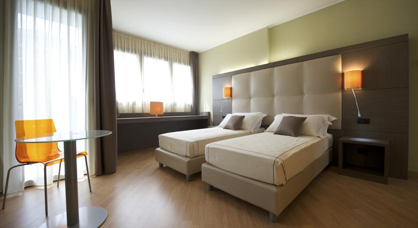 Фото Acca Palace Hotel