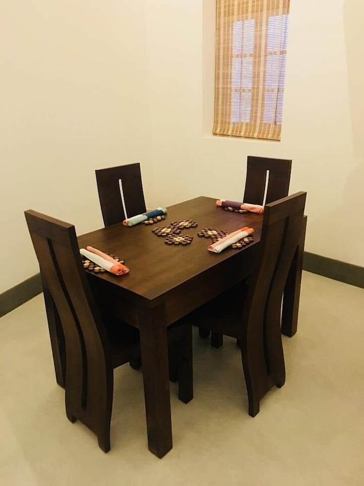 Фото Niluka Stay Home