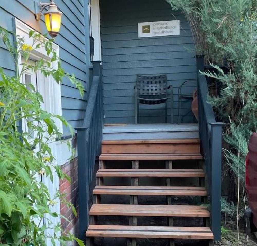 Фото Portland International Guesthouse