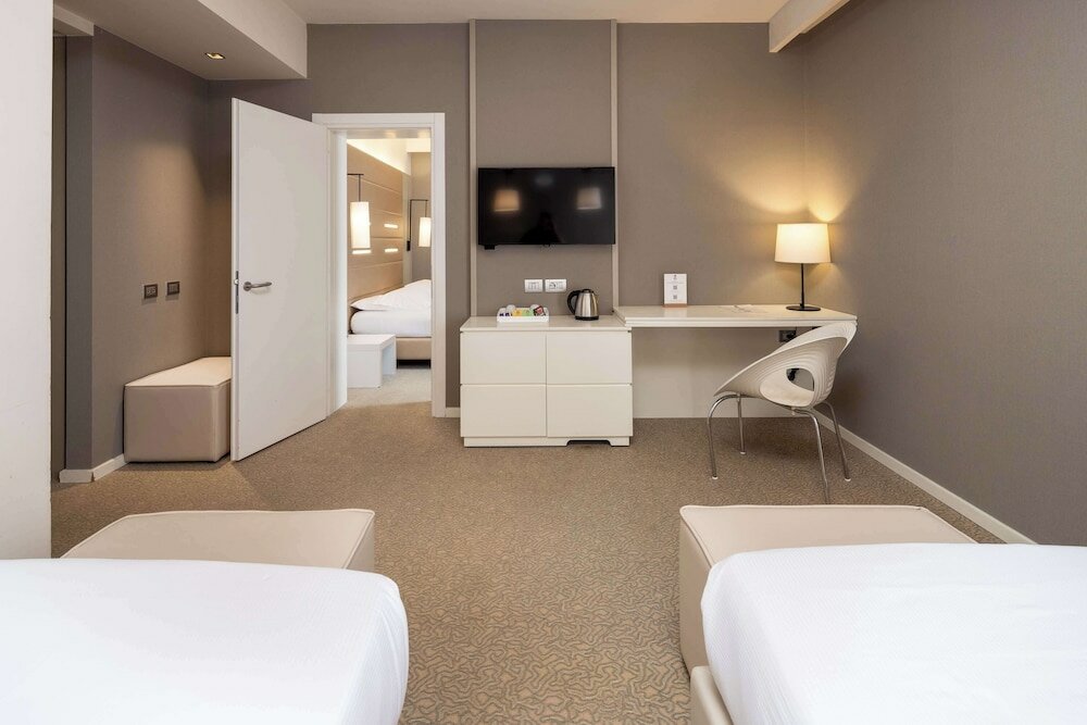 Фото Best Western Plus Tower Hotel Bologna