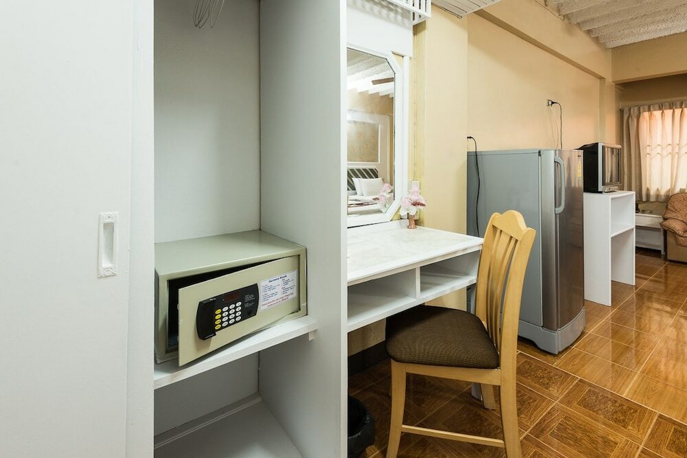 Фото Seashore Pattaya Resort