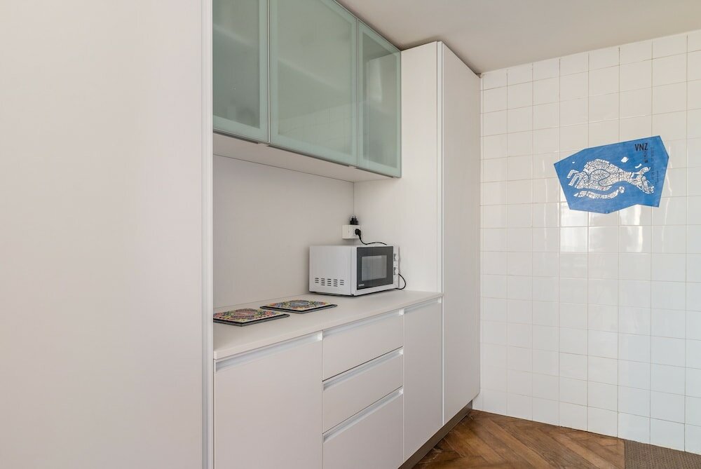 Фото Red House close to Accademia Bridge