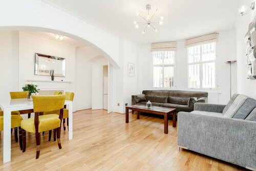 Гостиница Earls Court Road Apartments в Лондоне