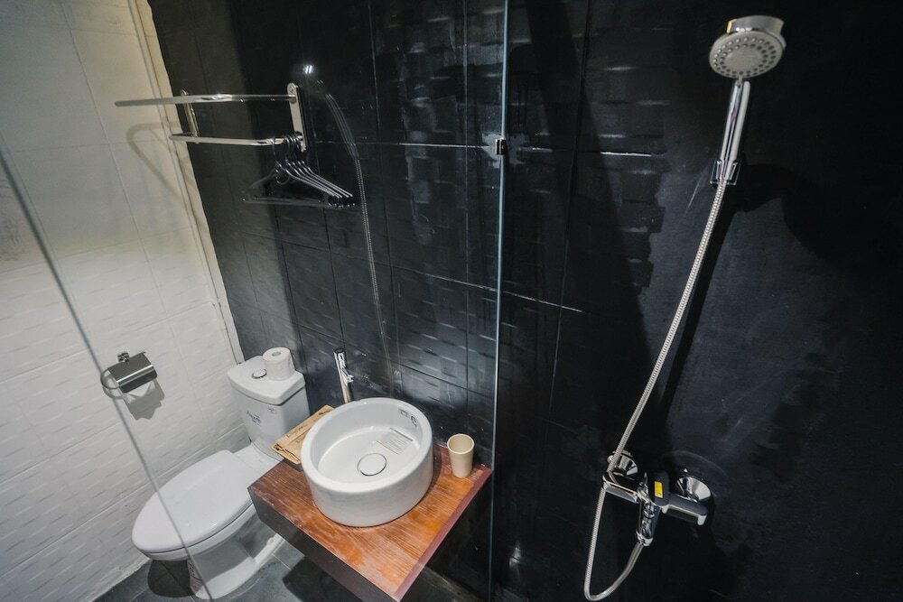 Фото The Garden Hotel and Apartment