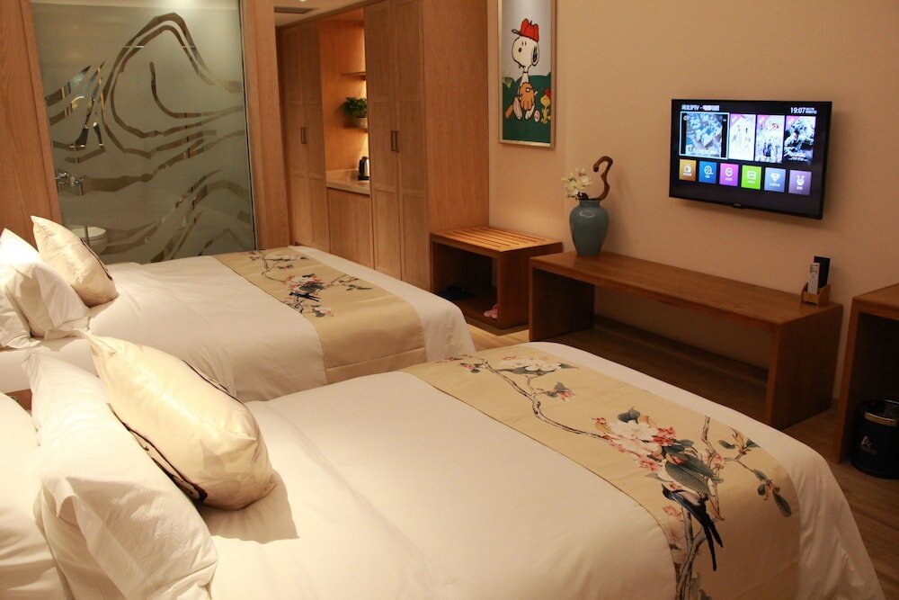 Фото Queshan Lake Arcadia Intl Resort