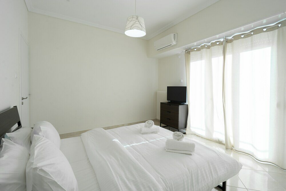 Фото Fotomara sunny and colourful apartment